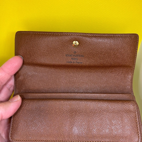 Louis Vuitton Monogram Wallet - Picture 2 of 16